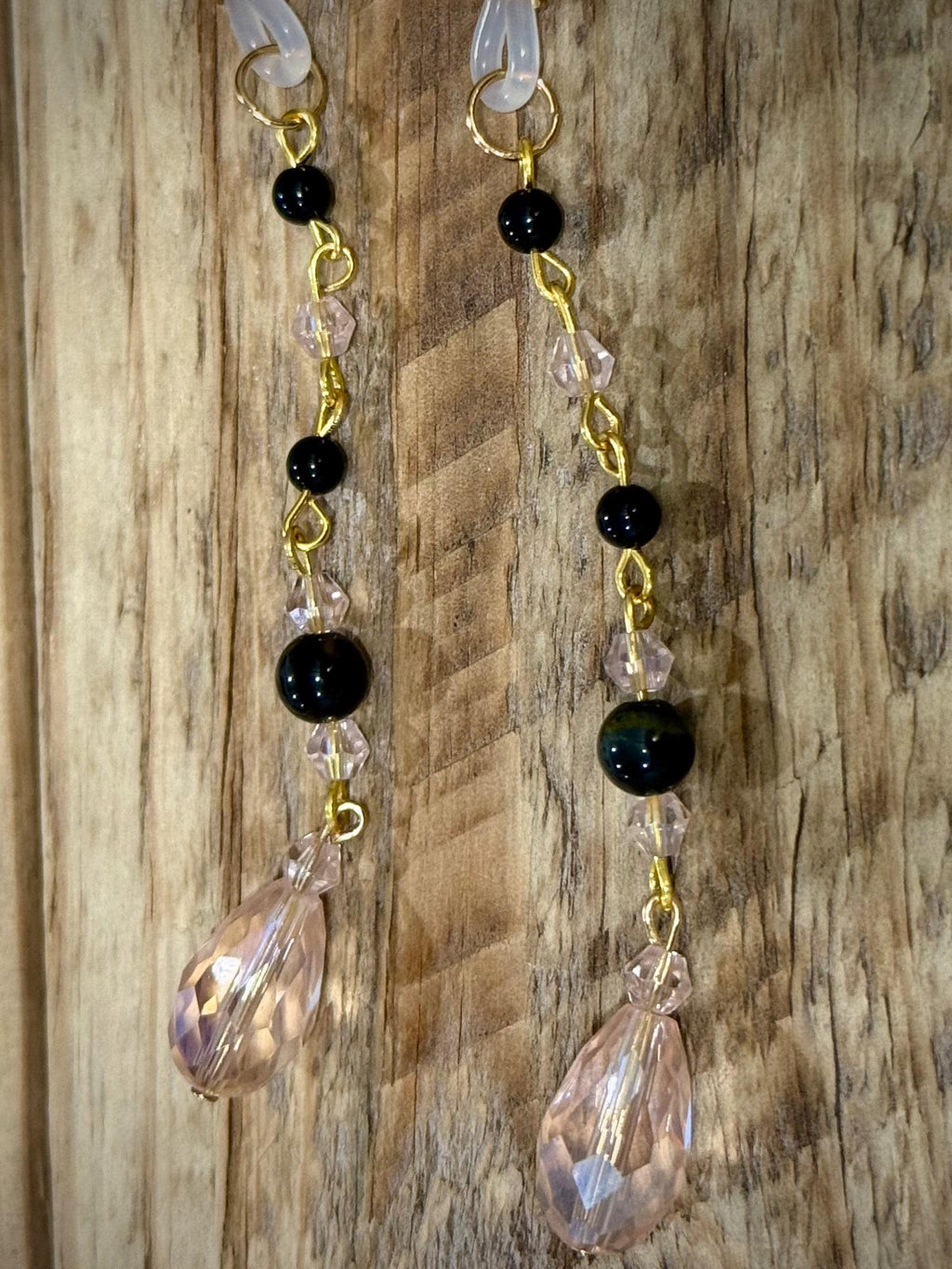Posh Pixie Onyx Crystal Eyeglass Charms, Elegant Beaded Accessory for Reading Glasses