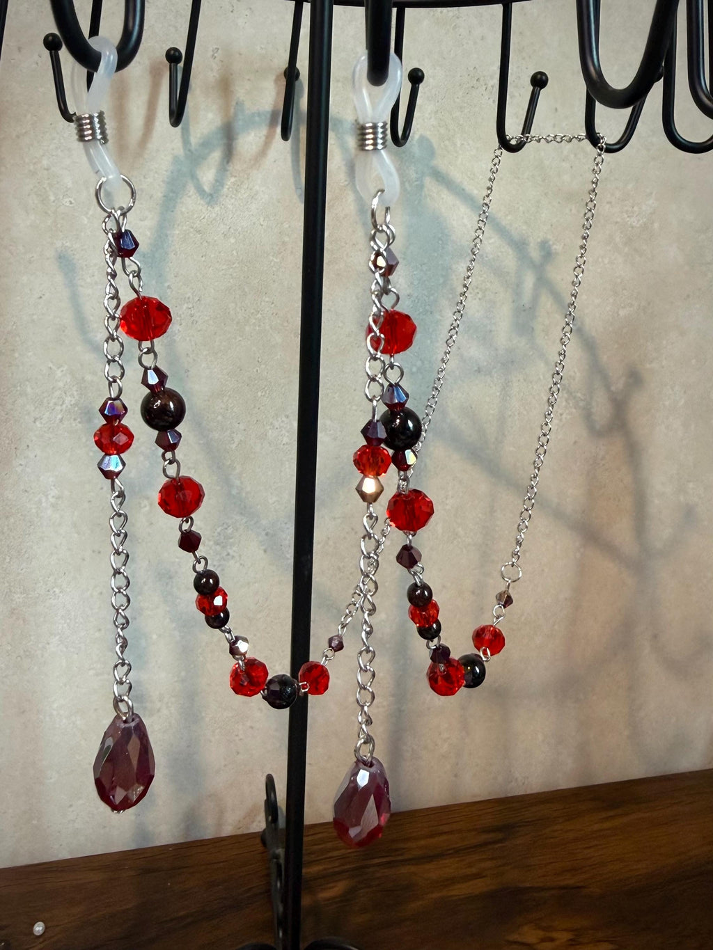 Red Rose Garnet Crystal Eyeglass Chain, Handcrafted Beaded Eyewear Holder for Stylish Wearers