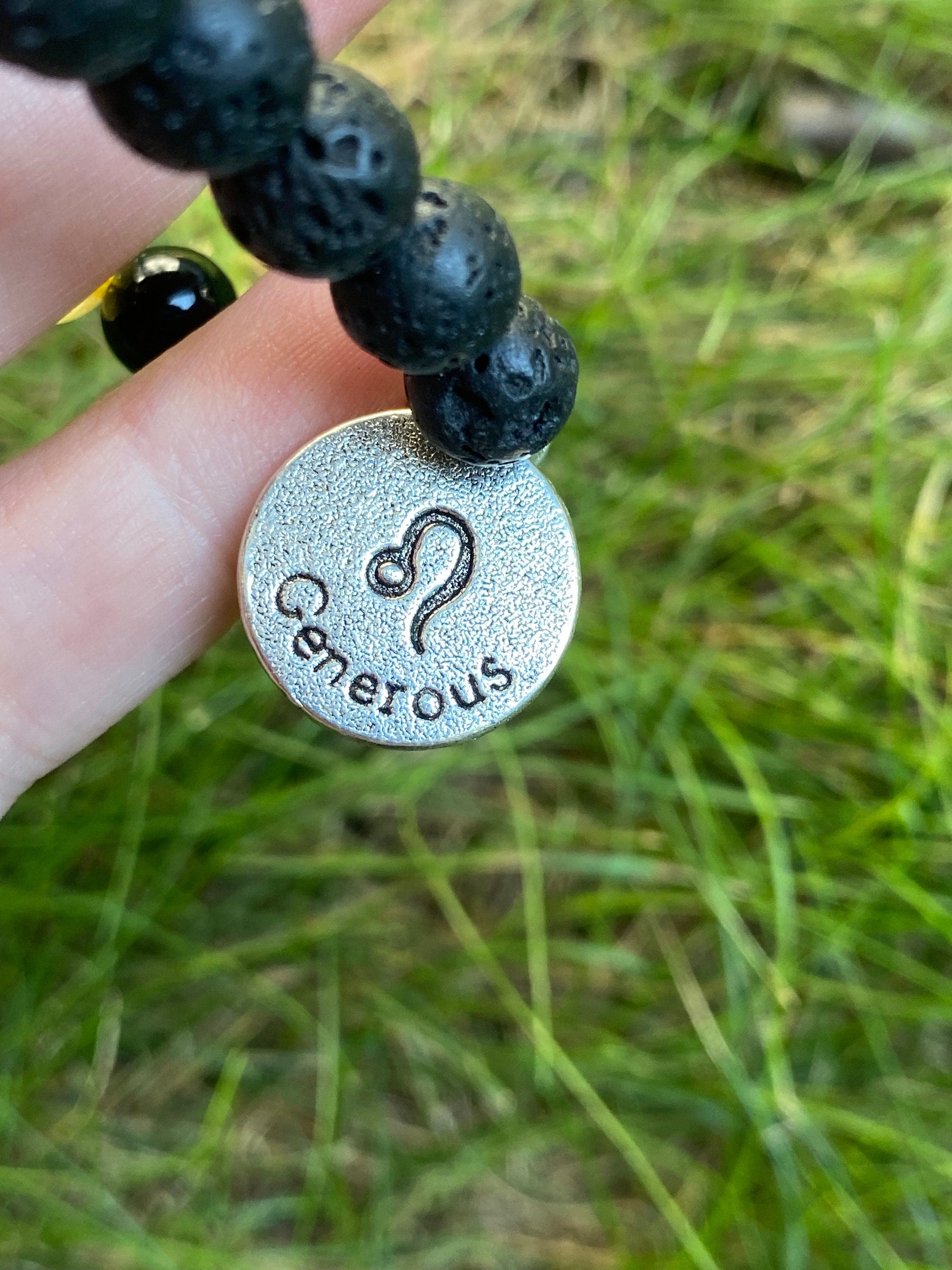 Leo Zodiac Crystal Bracelet, Elegant Natural Stones for Empowerment and Style, Ideal Zodiac Gift for Friends or Family