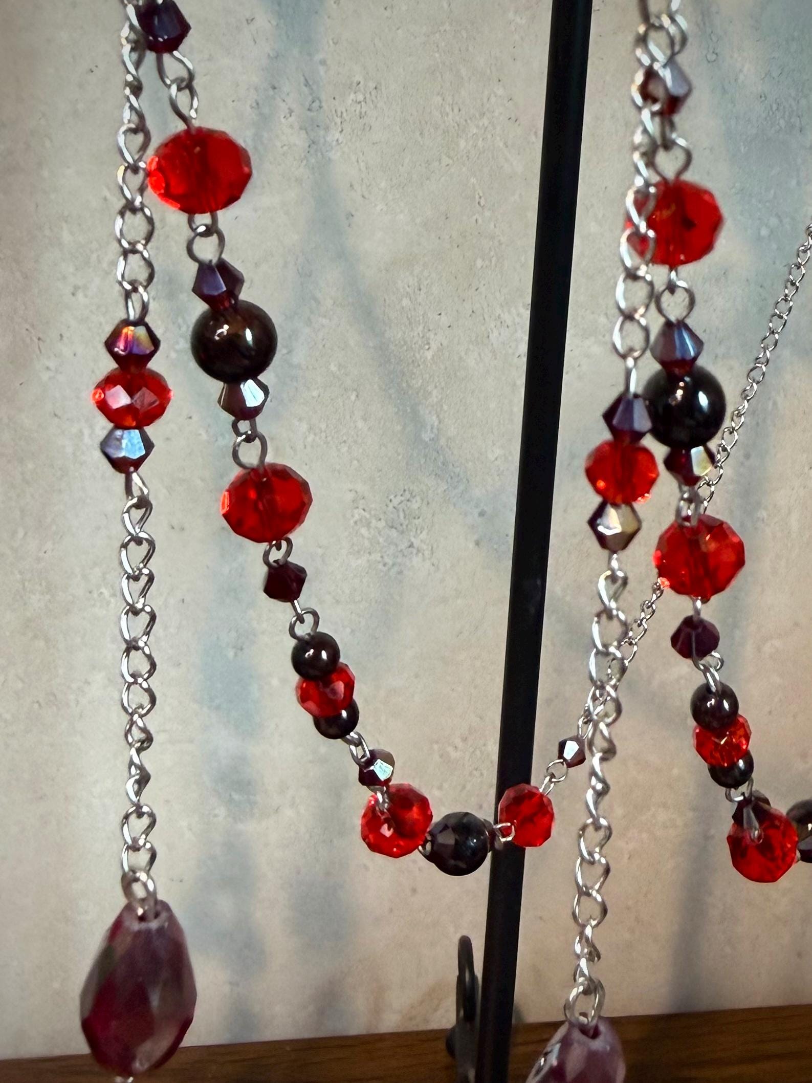 Red Rose Garnet Crystal Eyeglass Chain, Handcrafted Beaded Eyewear Holder for Stylish Wearers