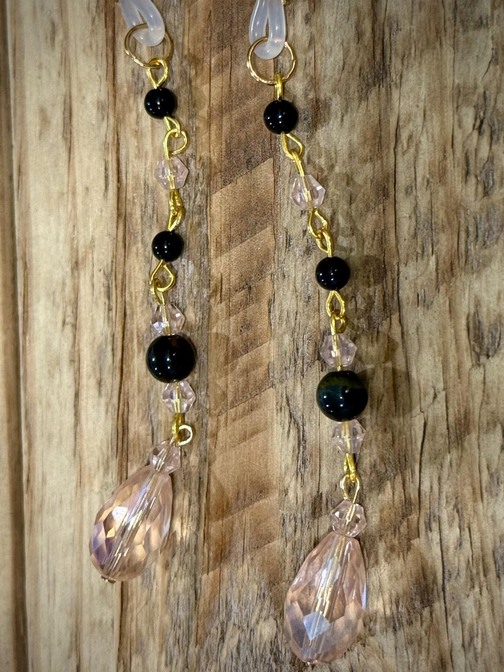Posh Pixie Onyx Crystal Eyeglass Charms, Elegant Beaded Accessory for Reading Glasses