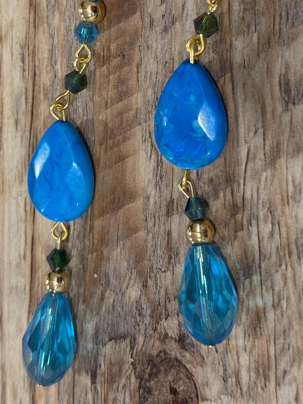 Deep Ocean Blue Howlite Crystal Eyeglass Charms,
